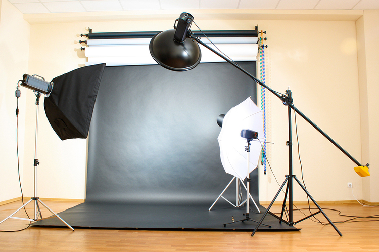   How to Create Your Own DIY Photo Studio  